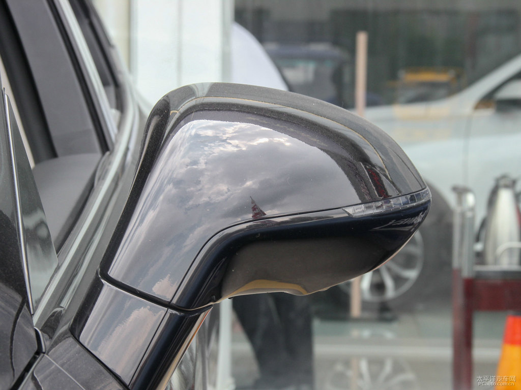 炫晶黑魏牌 VV7車身外觀圖片