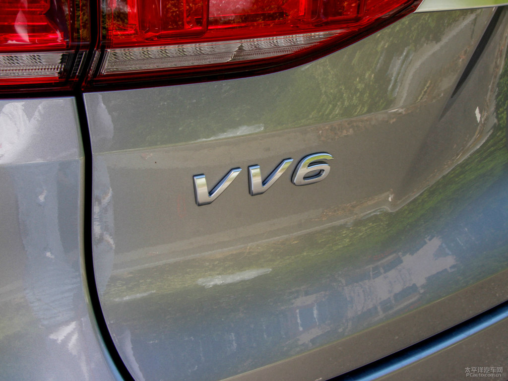 艾爾斯灰魏牌 VV6車尾外觀圖片