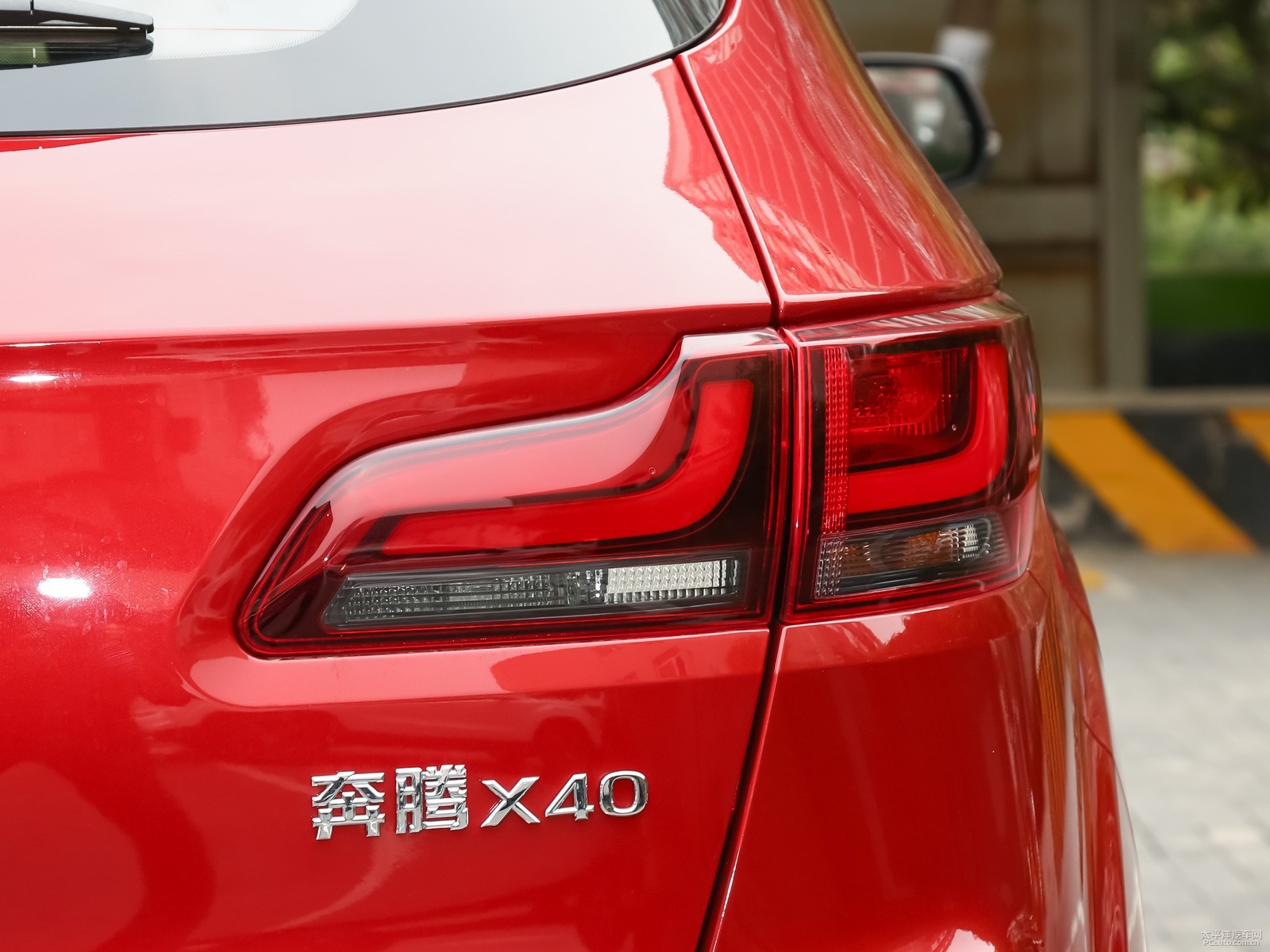 奔騰X40外觀高清大圖