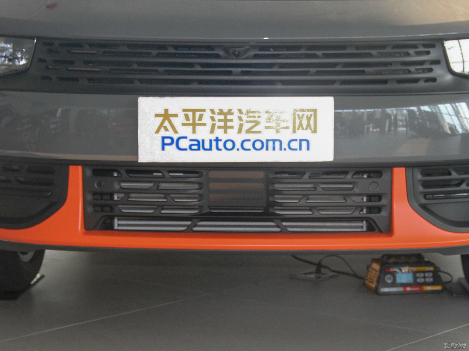領(lǐng)克02外觀高清大圖