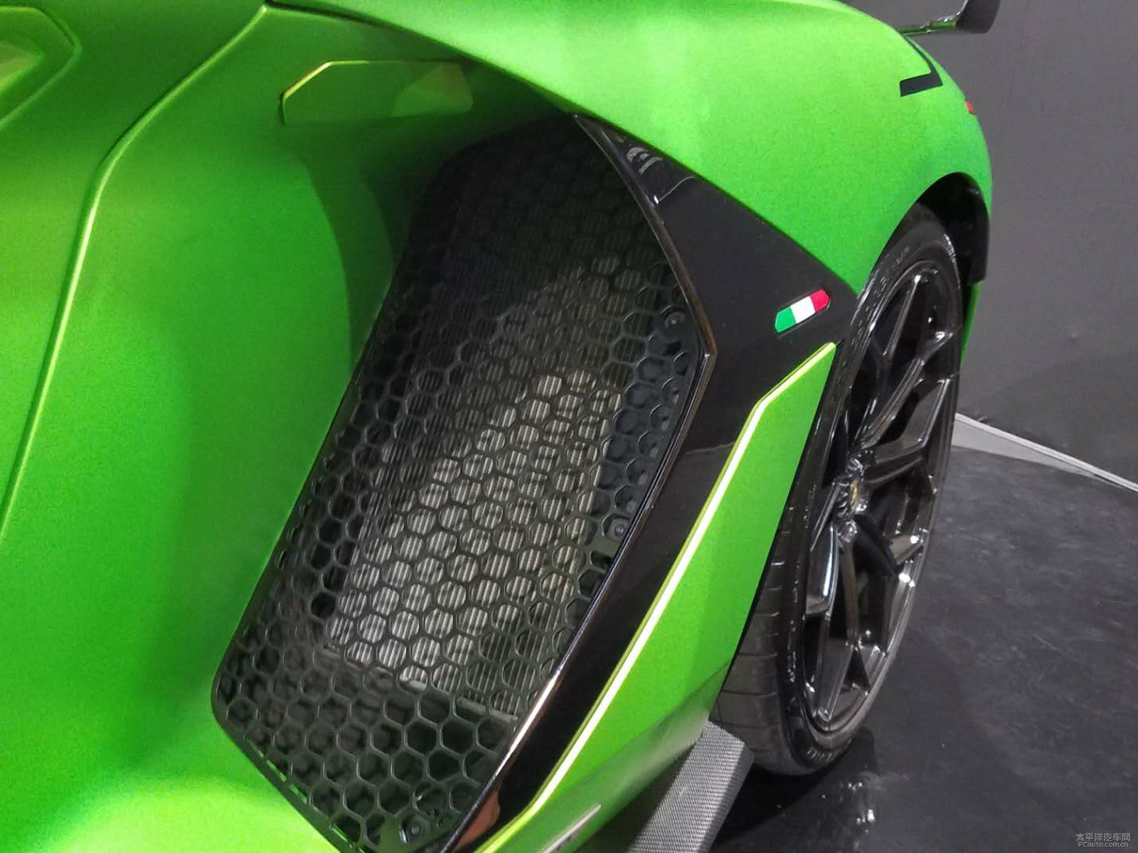 Aventador外觀高清大圖