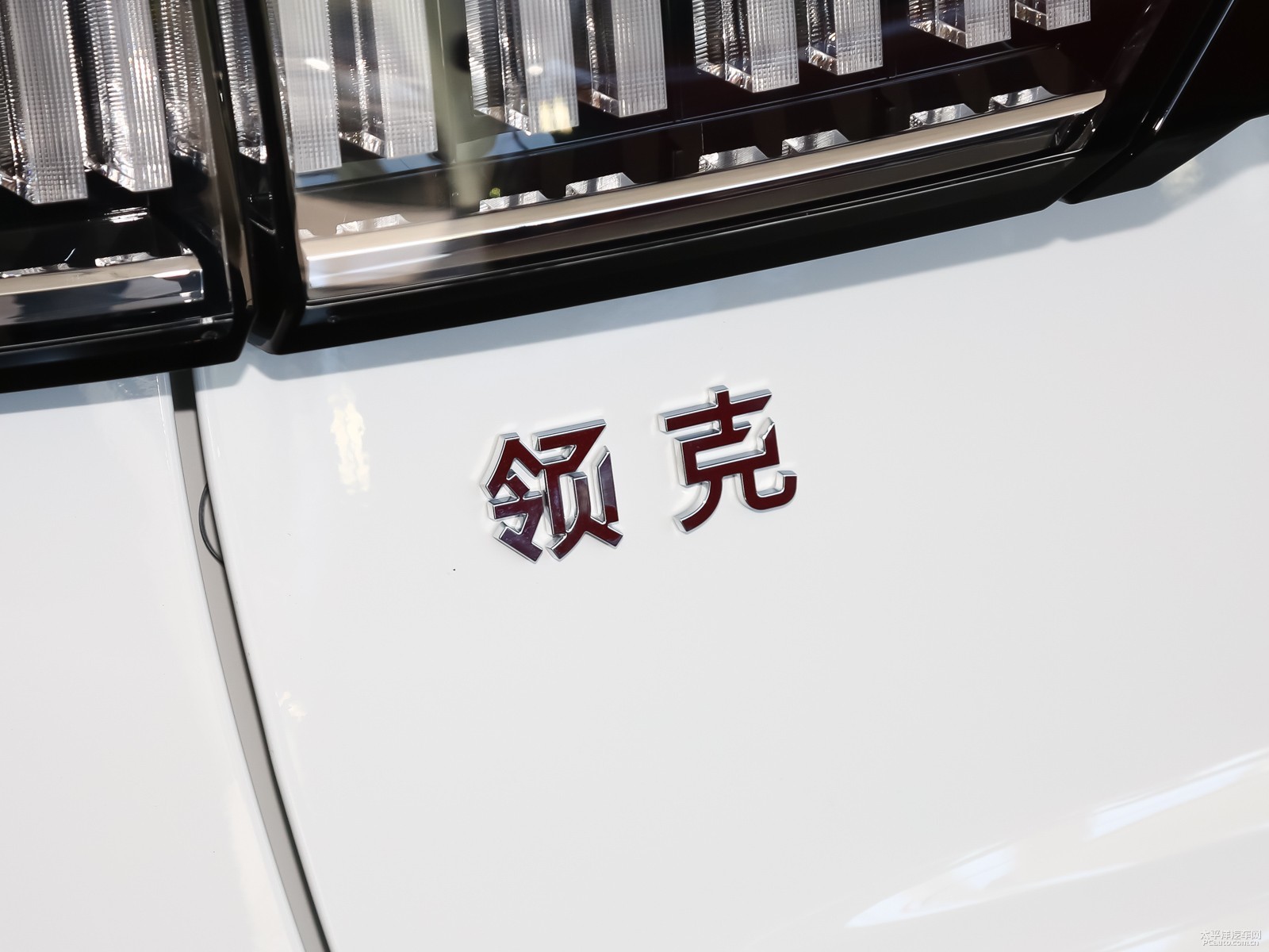 領克01新能源外觀高清大圖