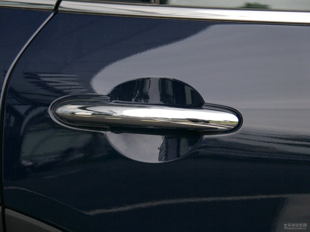 金石青MINI CLUBMAN車身外觀圖片