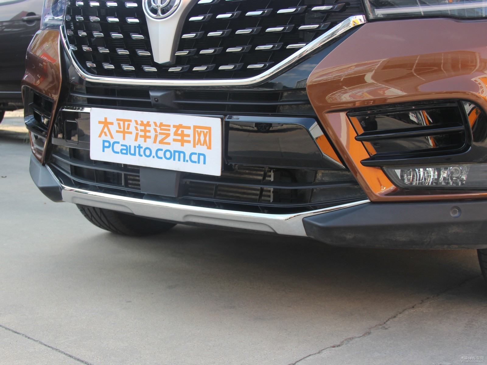 中華V7外觀高清大圖