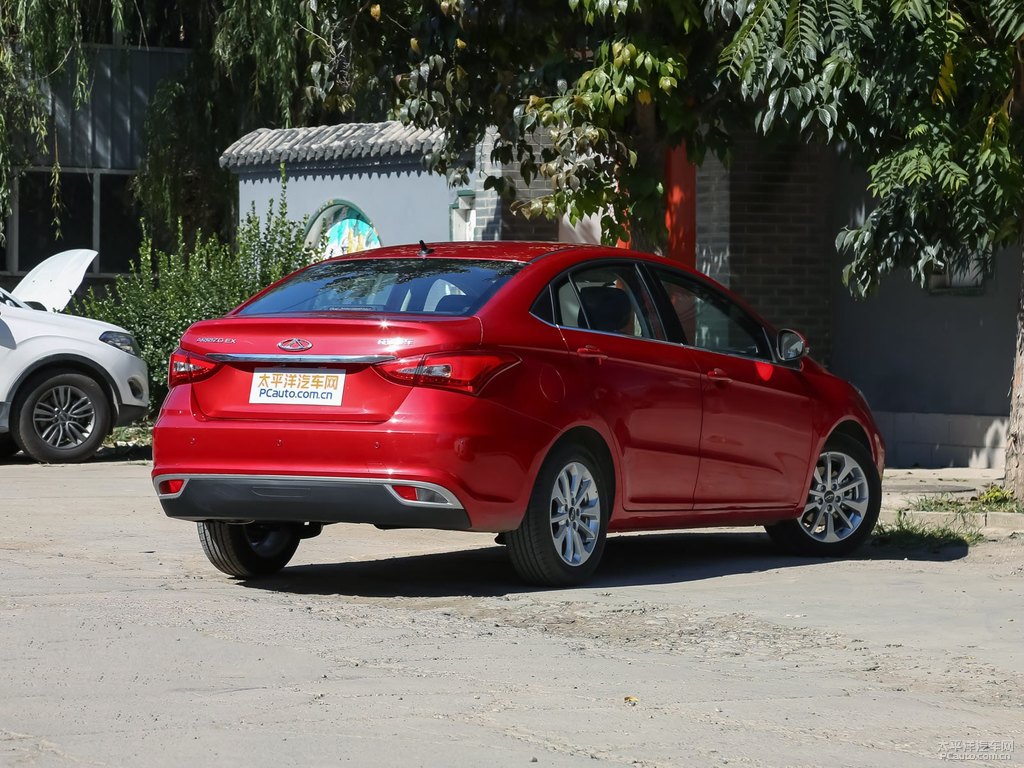 烈焰紅艾瑞澤5整車外觀外觀圖片