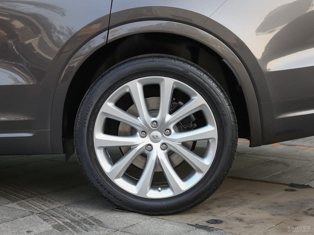 灰色理想ONE車(chē)身外觀圖片