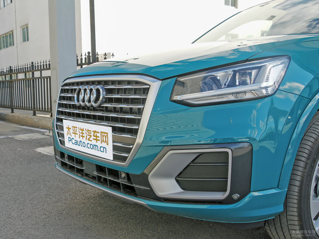凱拉什藍(lán)奧迪Q2L車頭外觀圖片