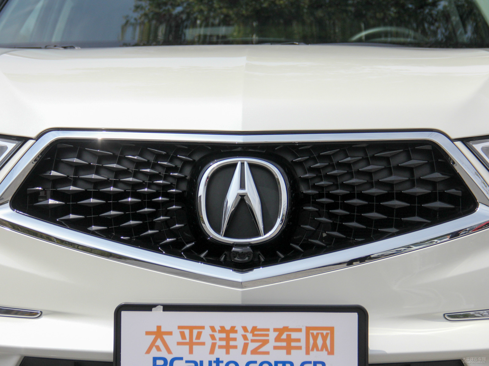 謳歌MDX外觀高清大圖