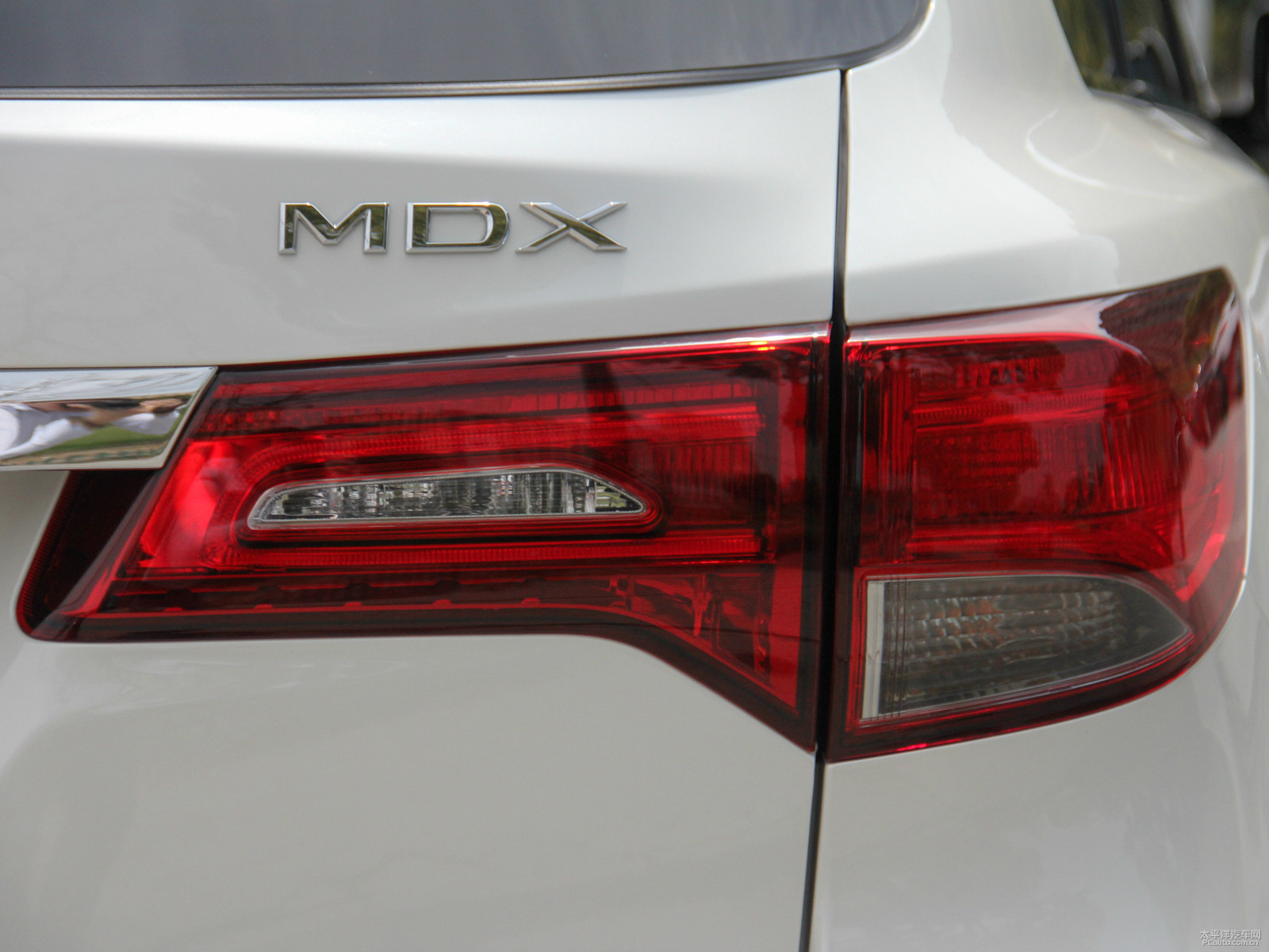 謳歌MDX外觀高清大圖