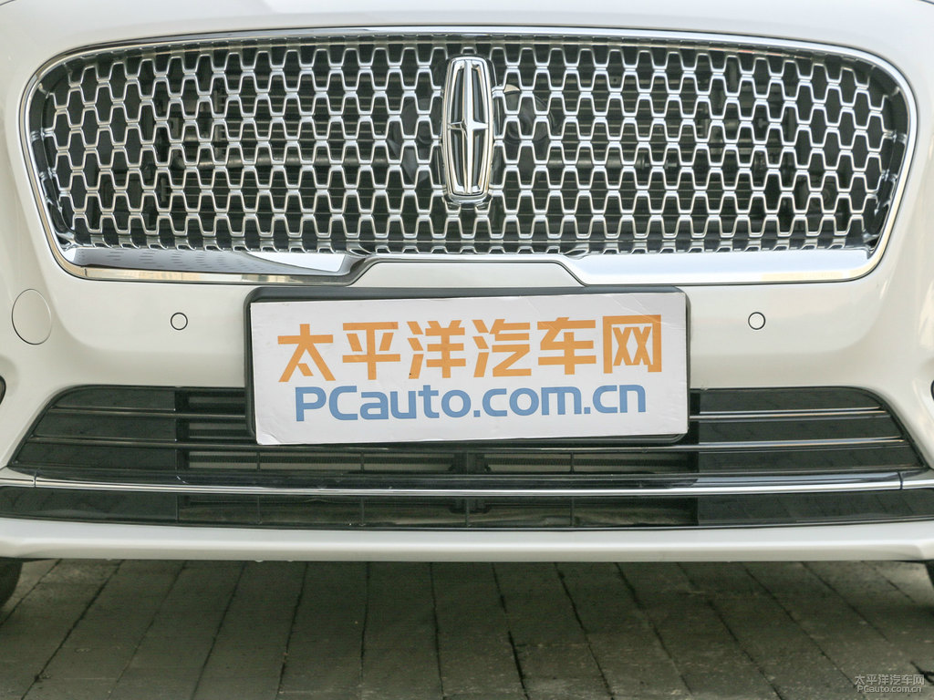 鉑鉆白林肯大陸車頭外觀圖片