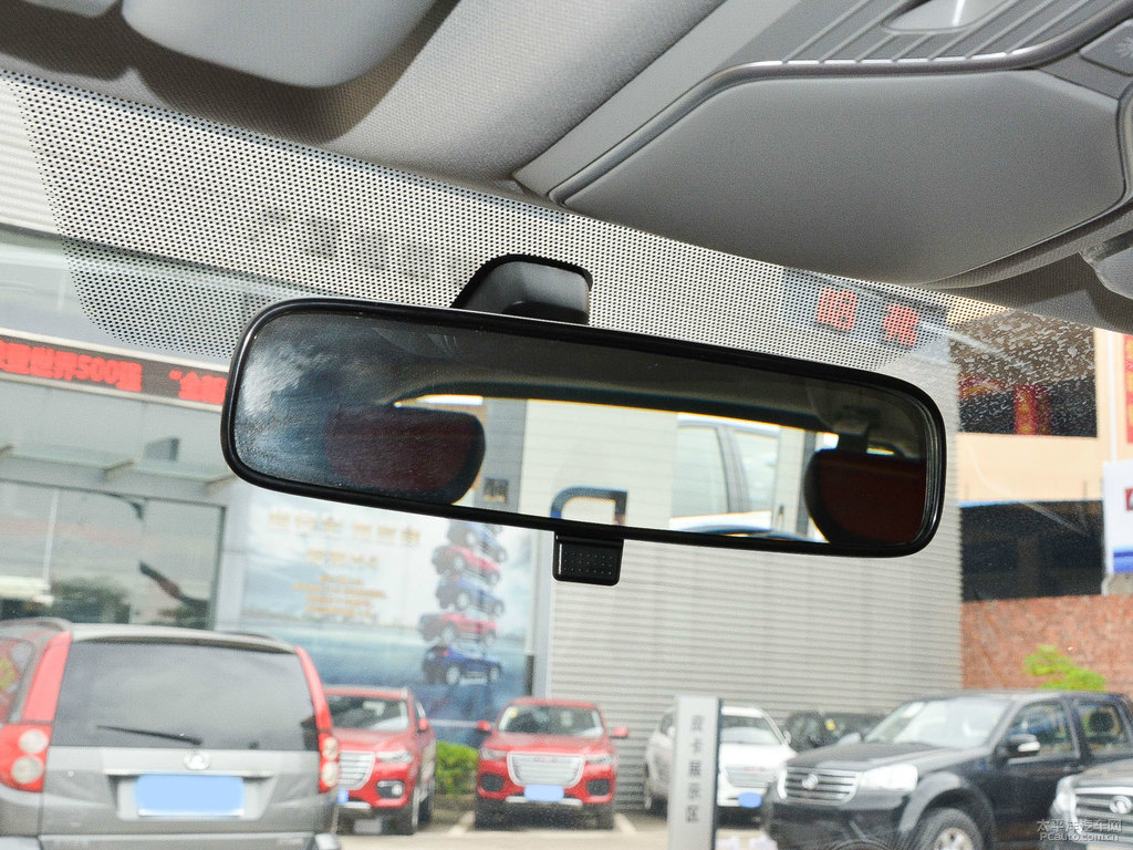 漢密爾頓白哈弗H2車廂內(nèi)飾圖片