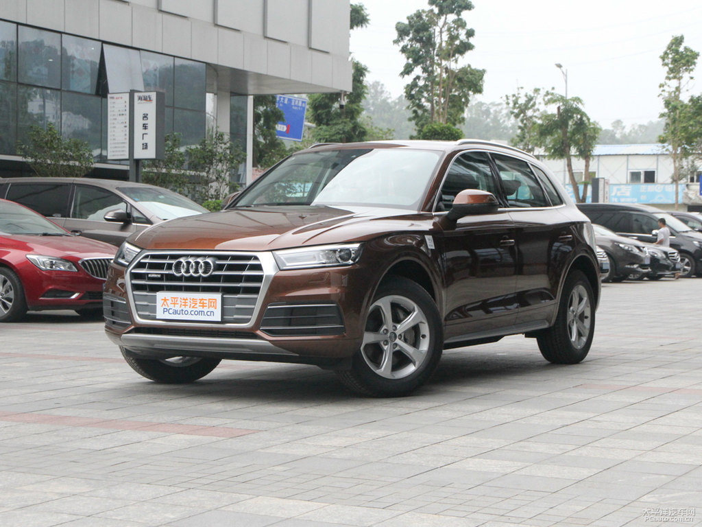 古銅棕奧迪Q5L整車(chē)外觀外觀圖片