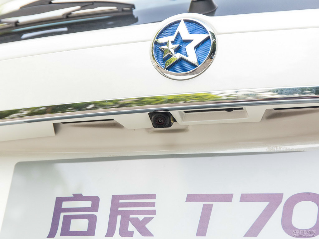 珠光白啟辰T70車尾外觀圖片