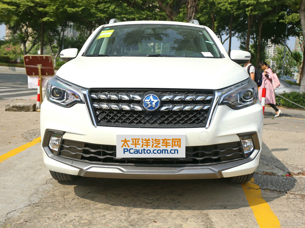 珠光白啟辰T70車頭外觀圖片