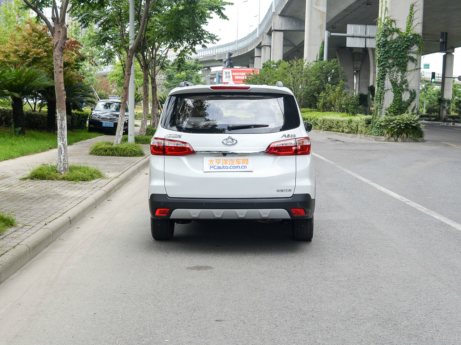 長安歐尚A800外觀高清大圖