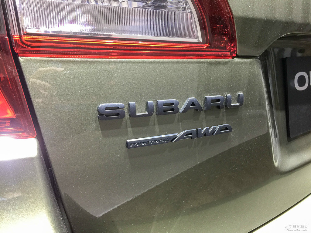 DƬ
