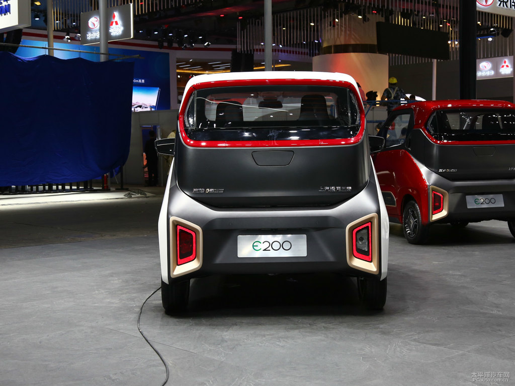 EE200DƬ
