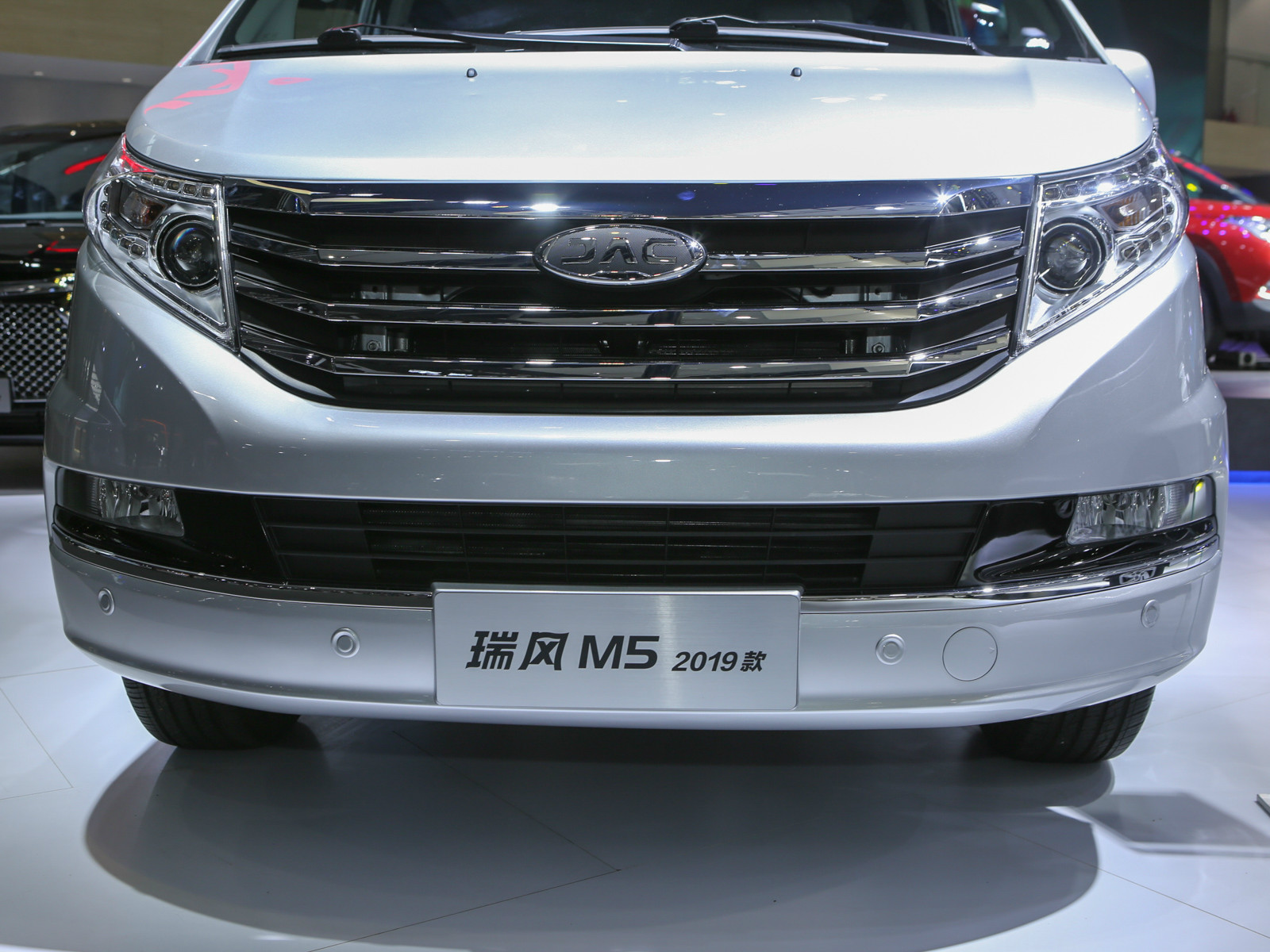 瑞風M5車展高清大圖