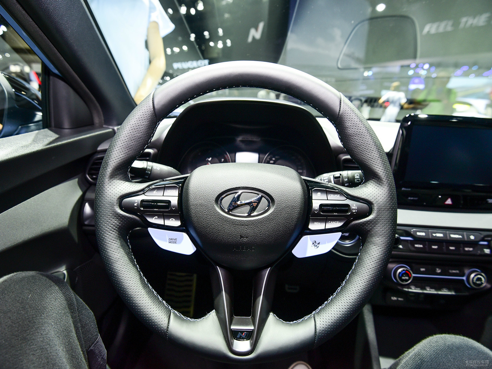 Veloster內(nèi)飾高清大圖