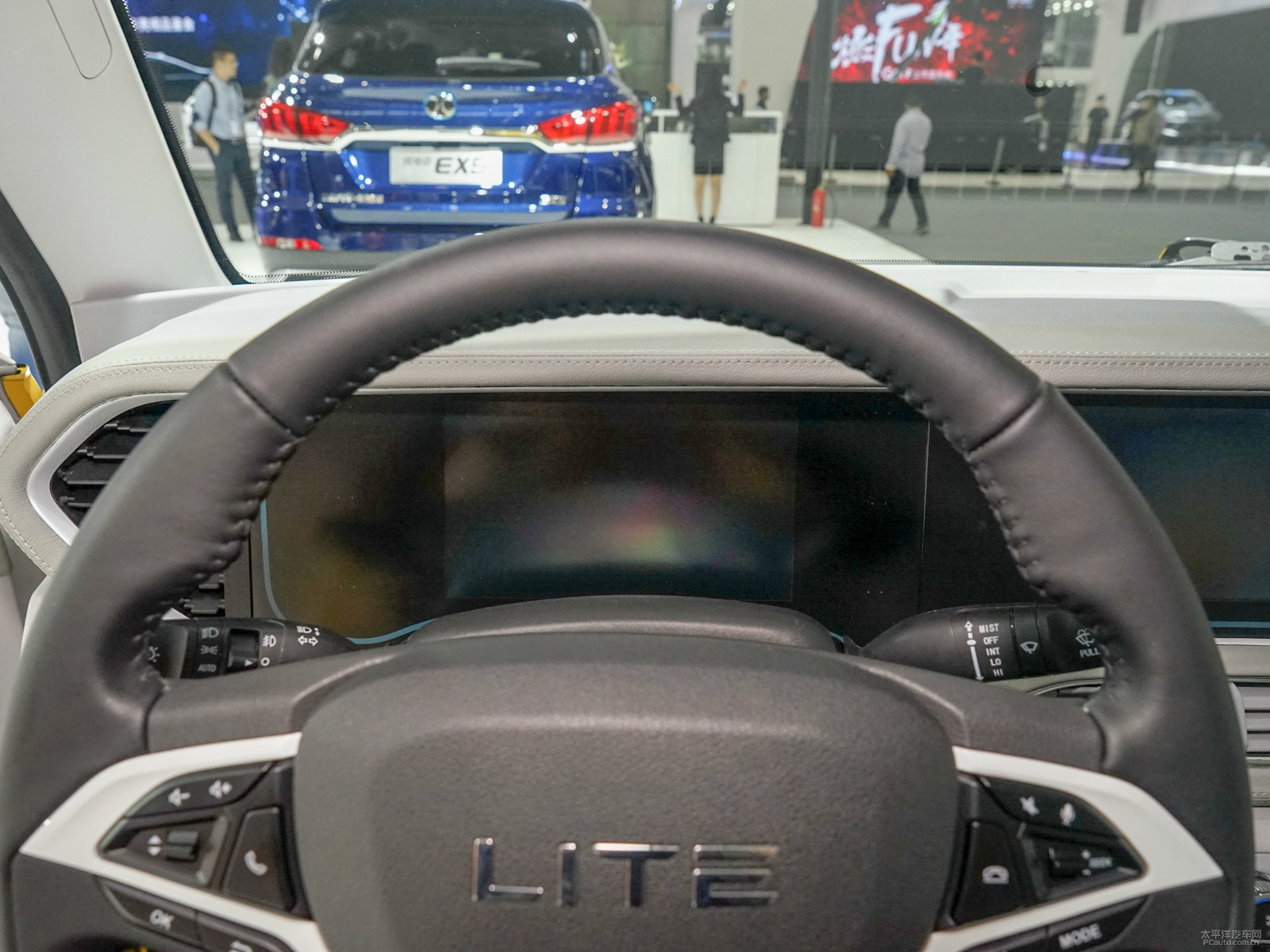 LITE內(nèi)飾高清大圖
