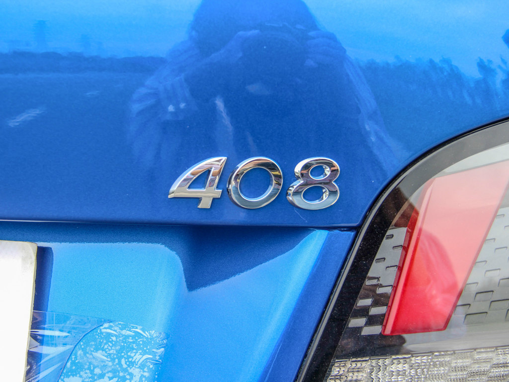 晴空藍標(biāo)致408車尾外觀圖片