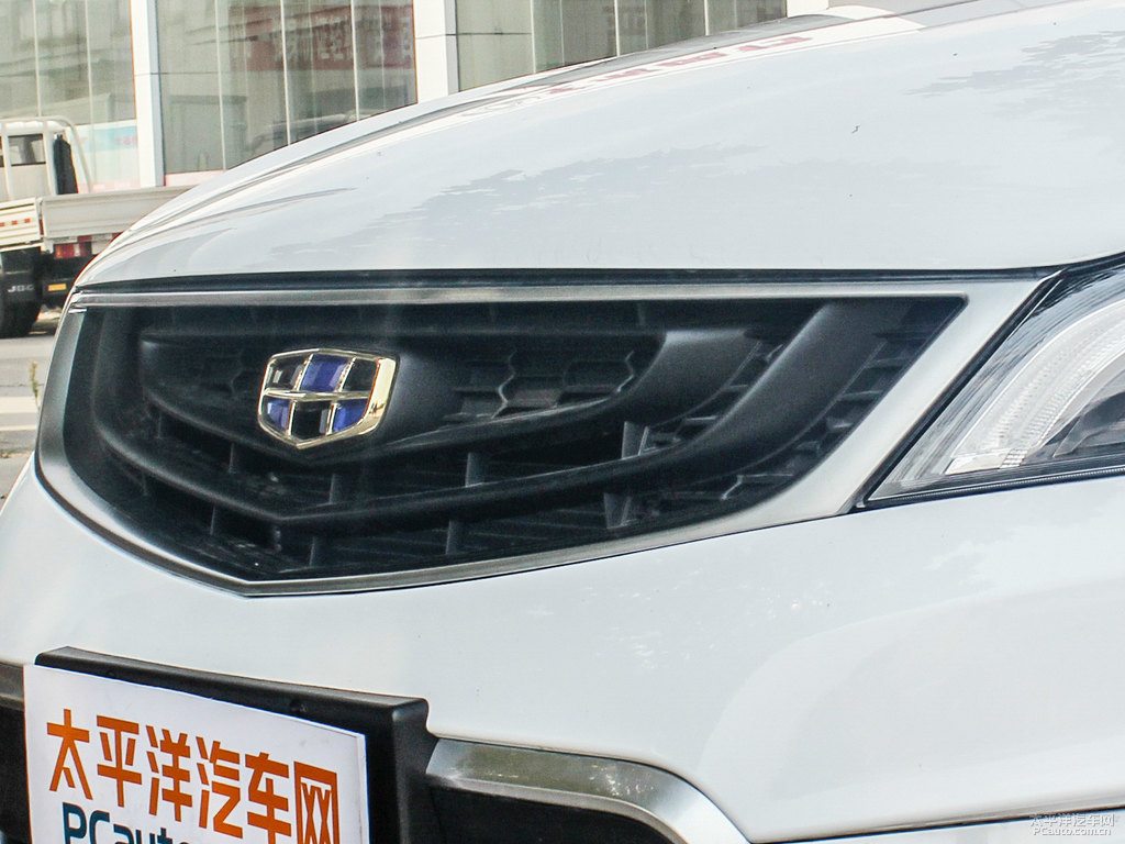 冰晶白帝豪GS車頭外觀圖片
