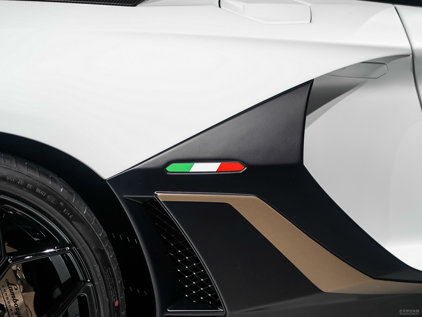 Aventador外觀高清大圖