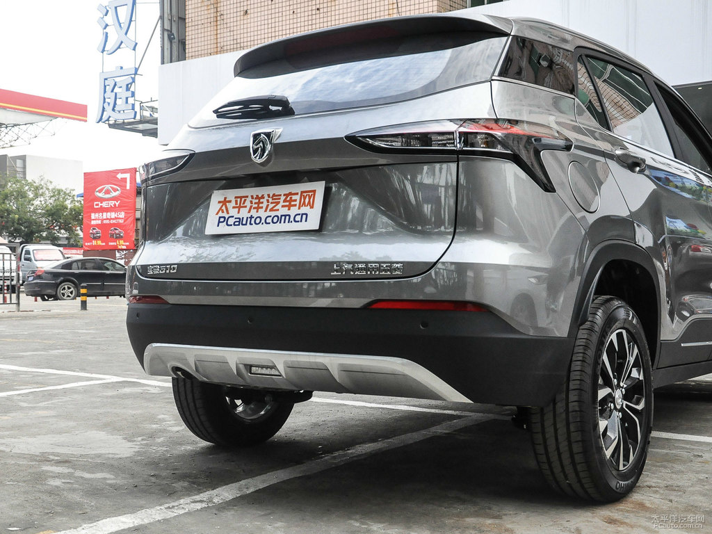 極光銀寶駿510車尾外觀圖片