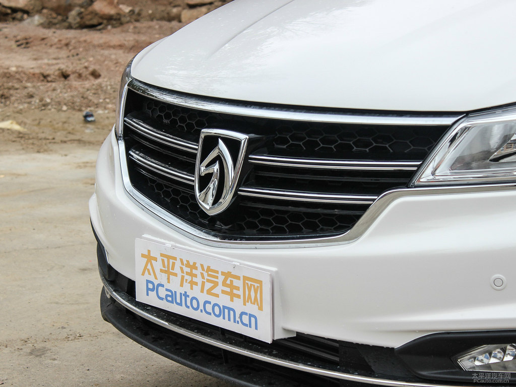 糖果白寶駿730車頭外觀圖片