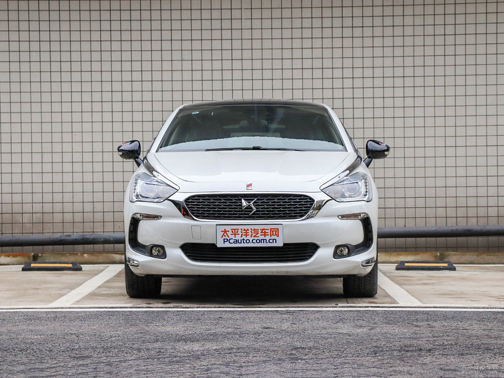 DS 5܇^^DƬ
