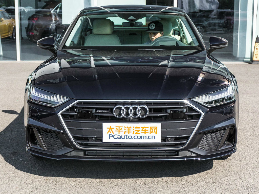 蒼穹藍奧迪A7車頭外觀圖片