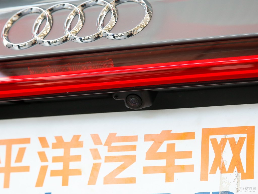 納多灰奧迪A7車身外觀圖片