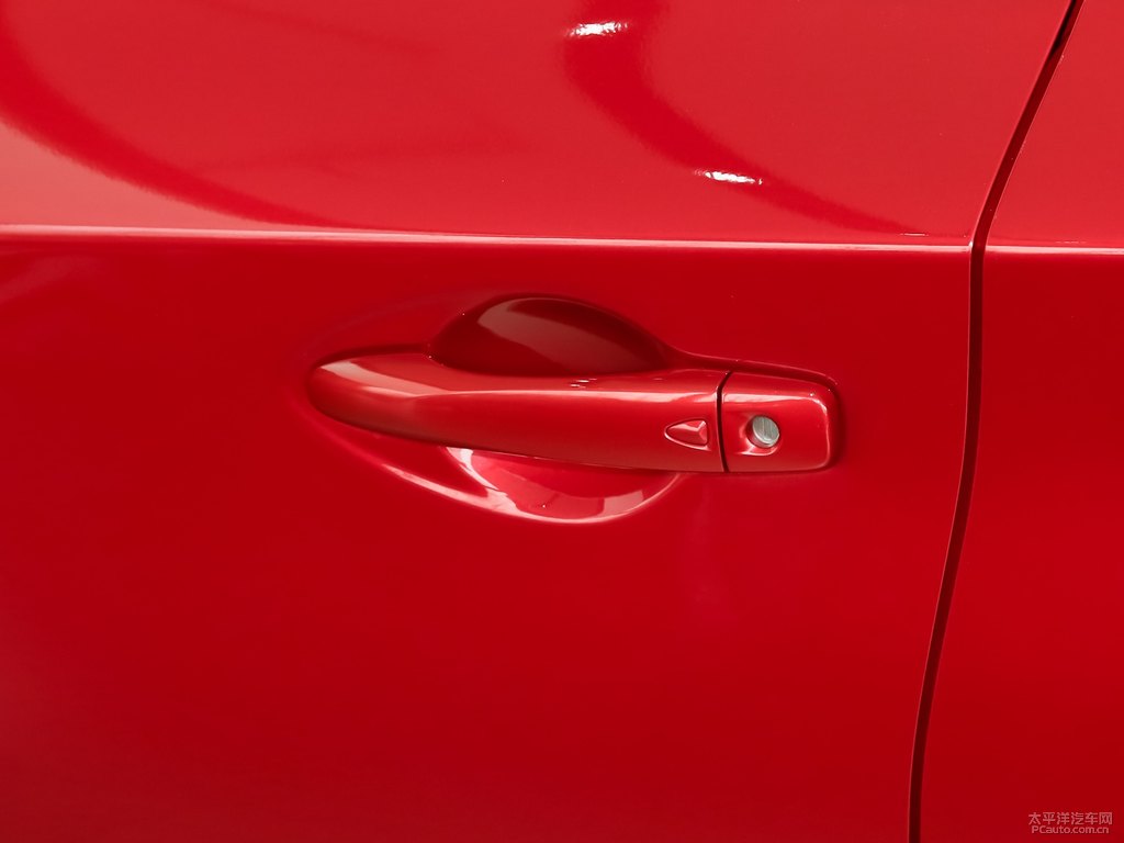 炫雅紅騏達車身外觀圖片