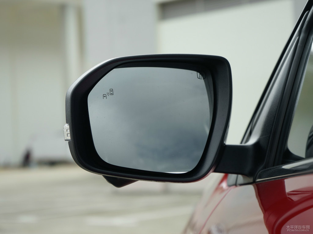 炫動(dòng)紅長(zhǎng)安CS55車(chē)身外觀圖片