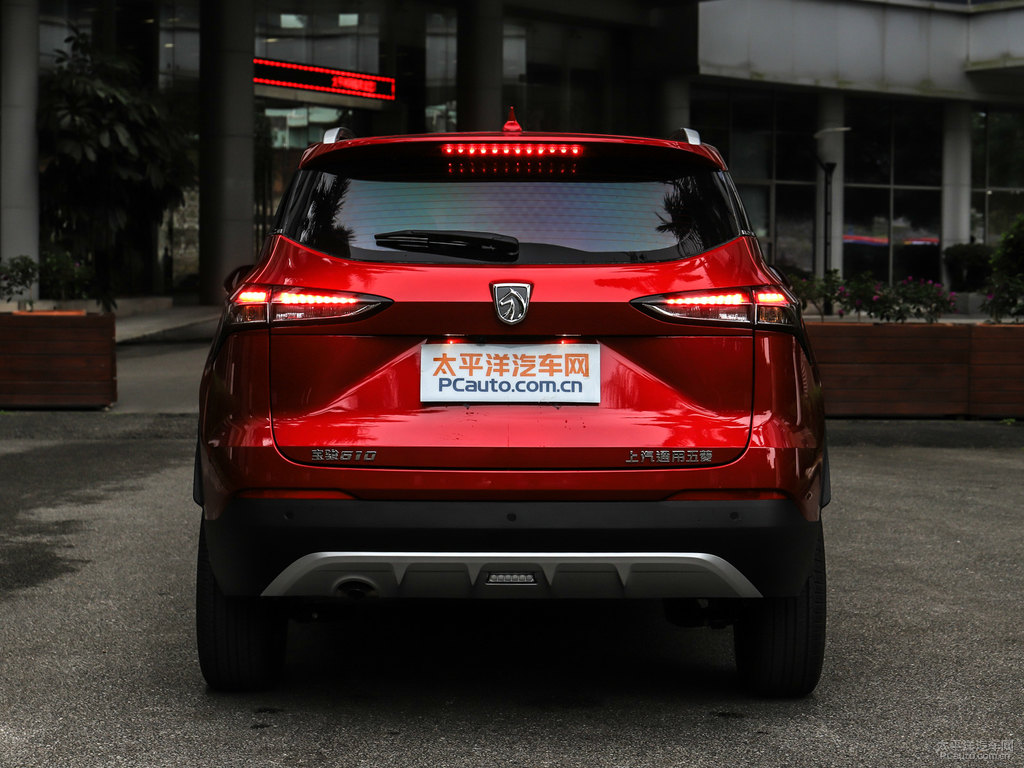 琉璃紅寶駿510車(chē)尾外觀圖片