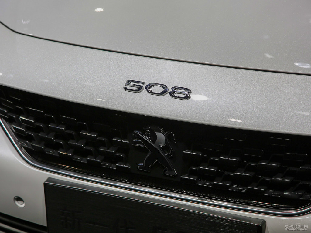 珠光白標(biāo)致508車頭外觀圖片