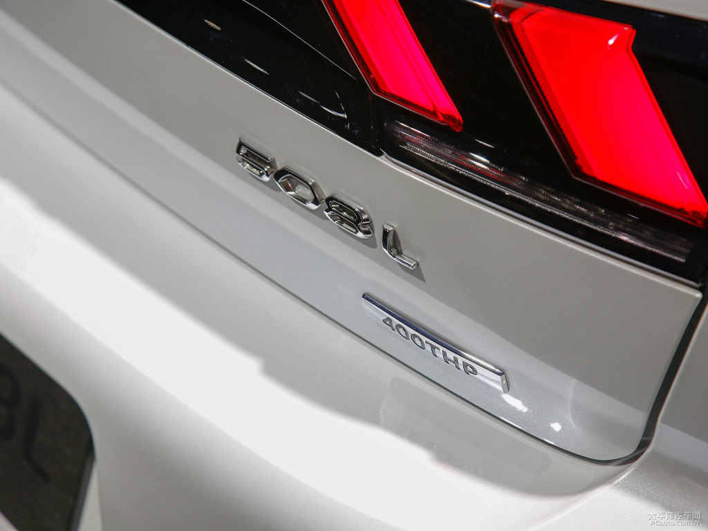 珠光白標(biāo)致508車(chē)尾外觀圖片