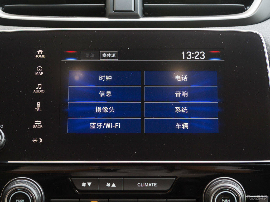 珍珠白本田CR-V中控內(nèi)飾圖片