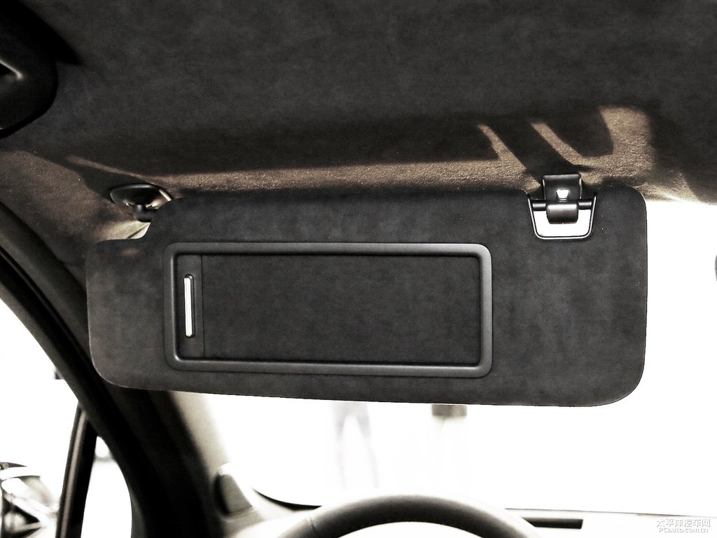 云白色蔚來(lái)ES6車廂內(nèi)飾圖片