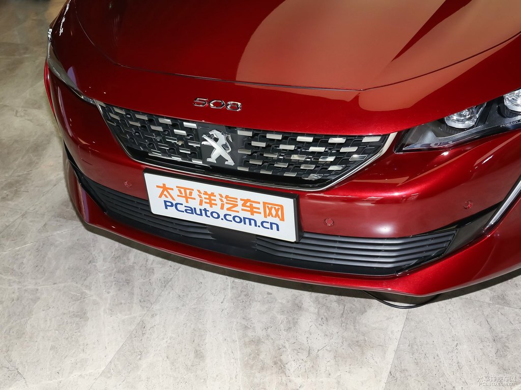 烈火紅標(biāo)致508車(chē)頭外觀圖片