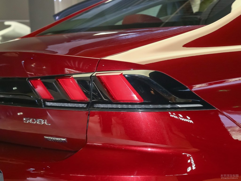 烈火紅標(biāo)致508車尾外觀圖片