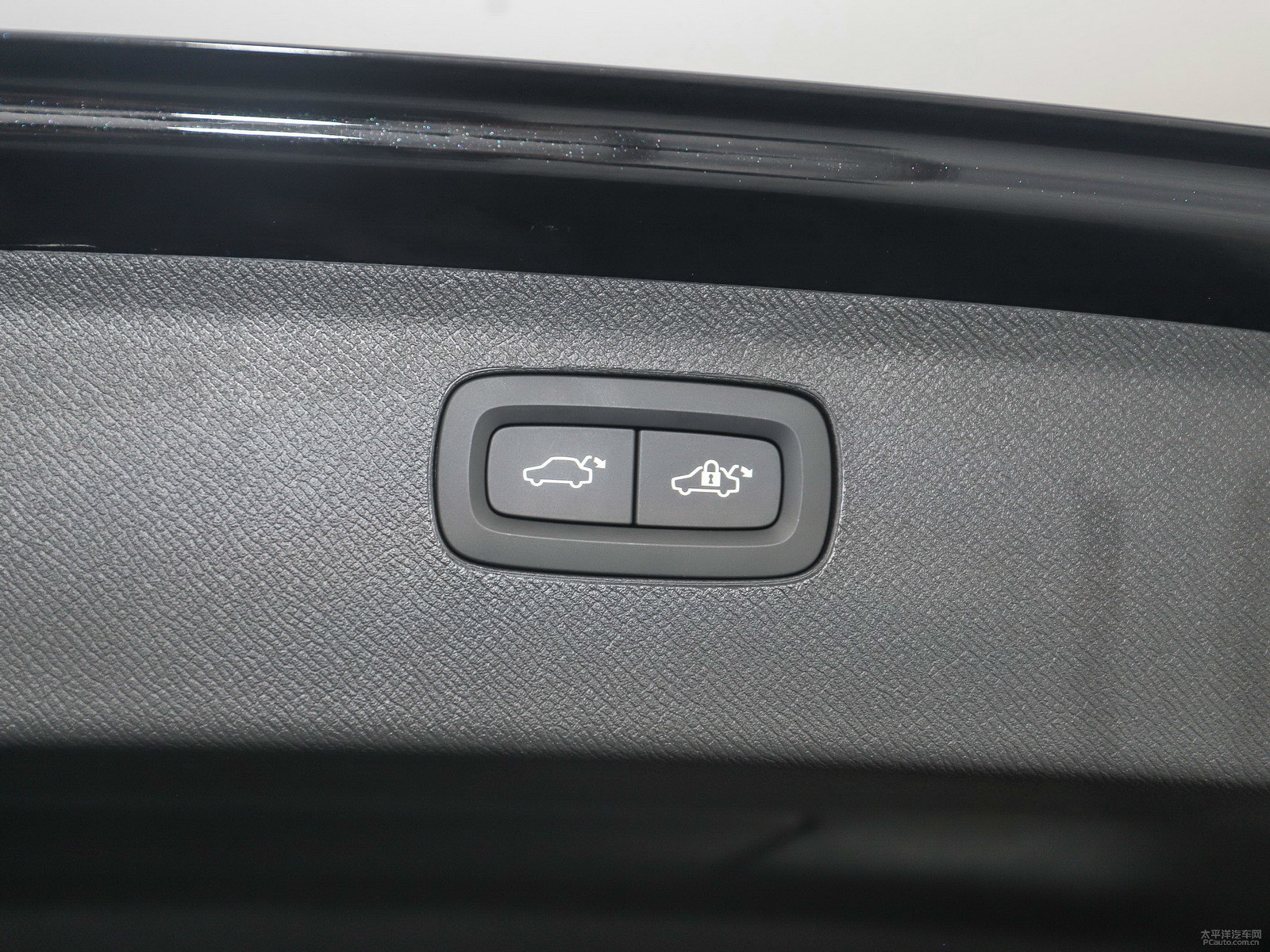 沃爾沃XC90空間高清大圖