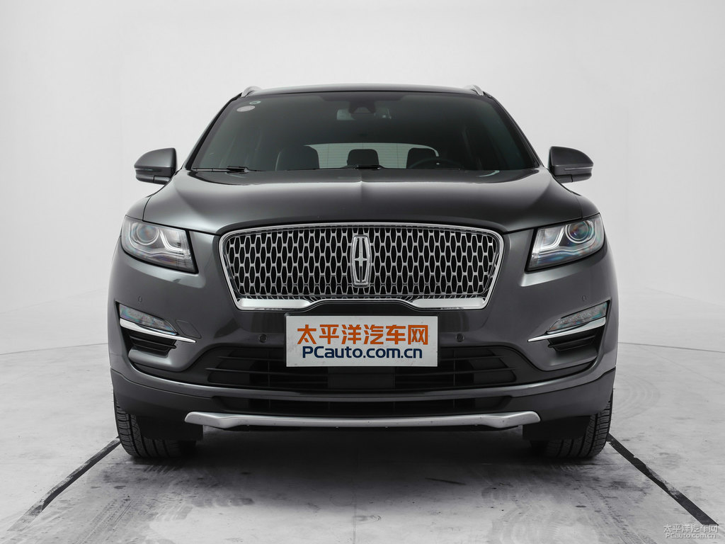 蒼穹灰林肯MKC車頭外觀圖片