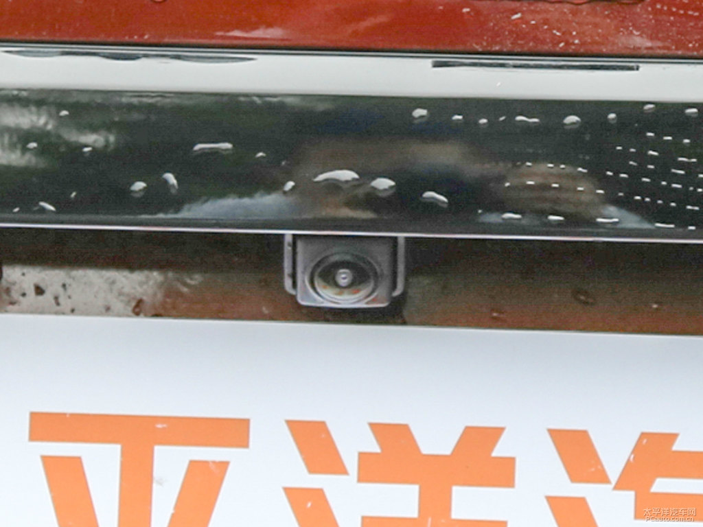 柚木棕色魏牌 VV5車尾外觀圖片