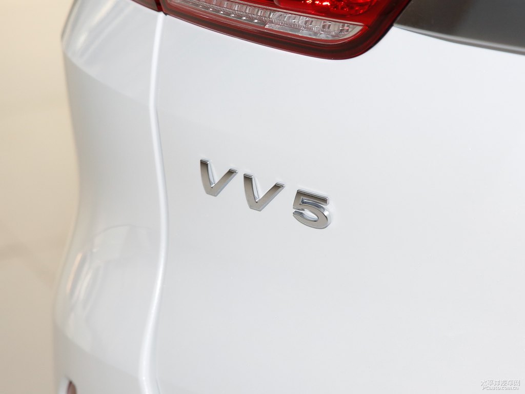 雪域白魏牌 VV5車尾外觀圖片