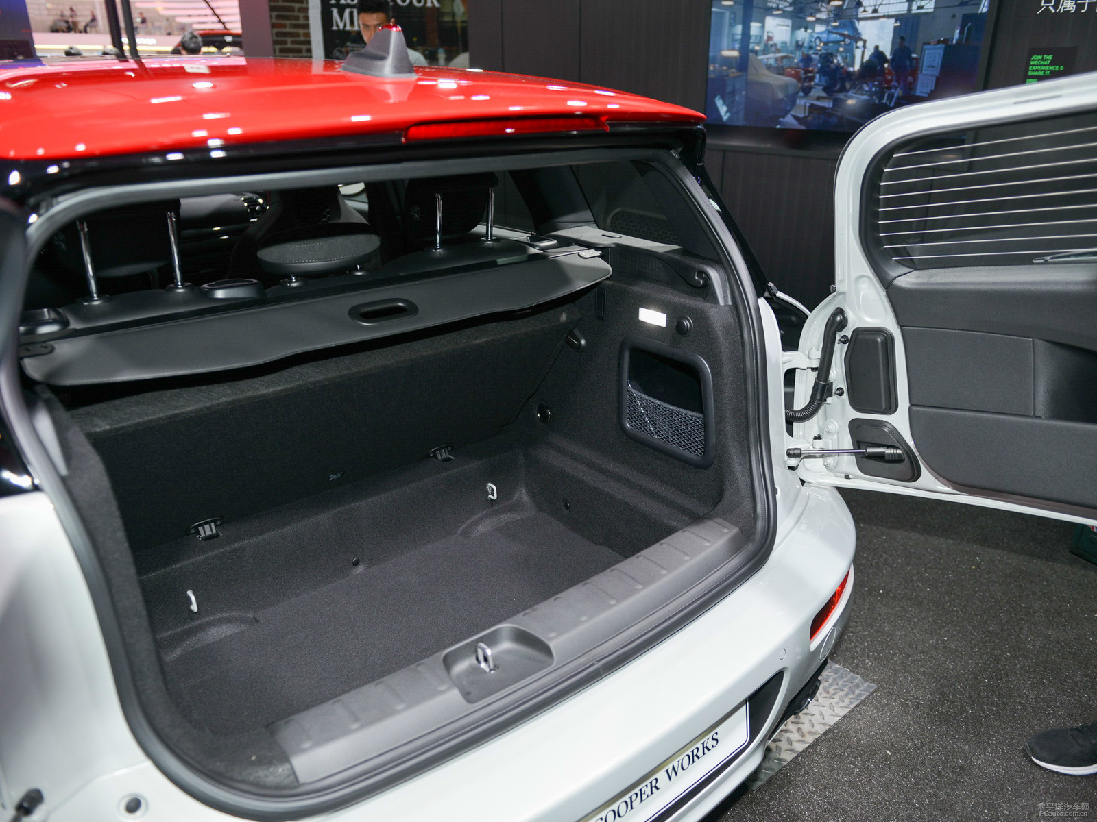 MINI JCW CLUBMAN空間高清大圖