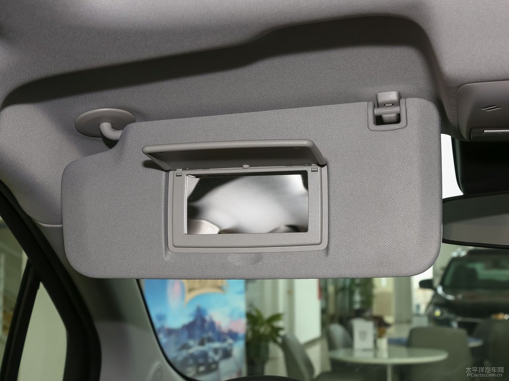 冰原白創(chuàng)酷車廂內飾圖片