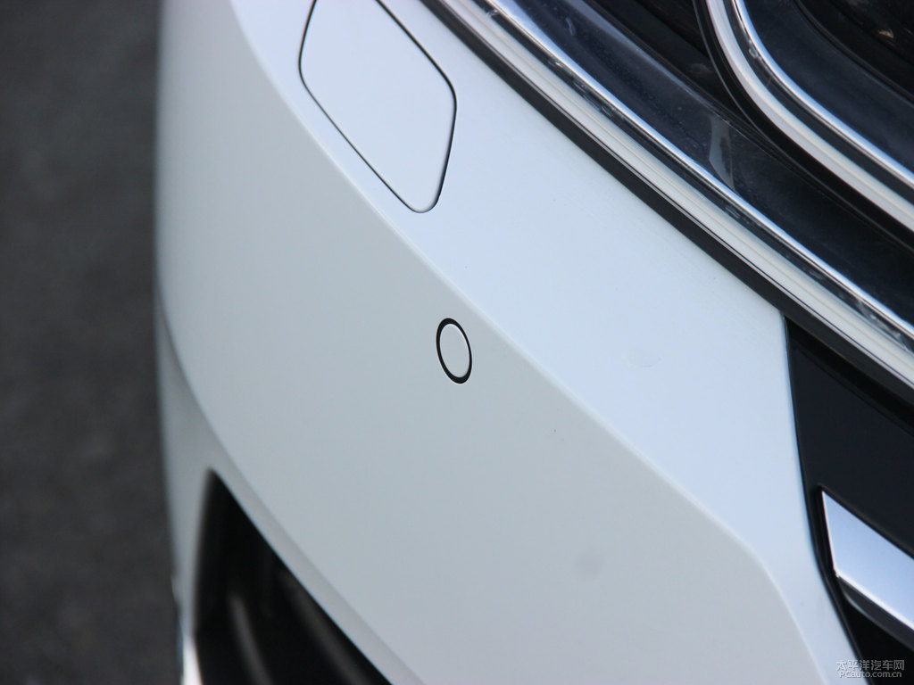 朱鷺白大眾CC車(chē)頭外觀(guān)圖片