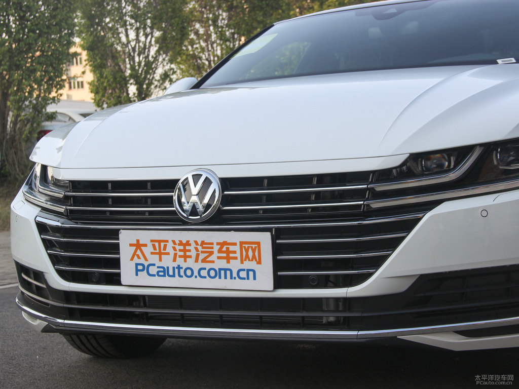 朱鷺白大眾CC車頭外觀圖片