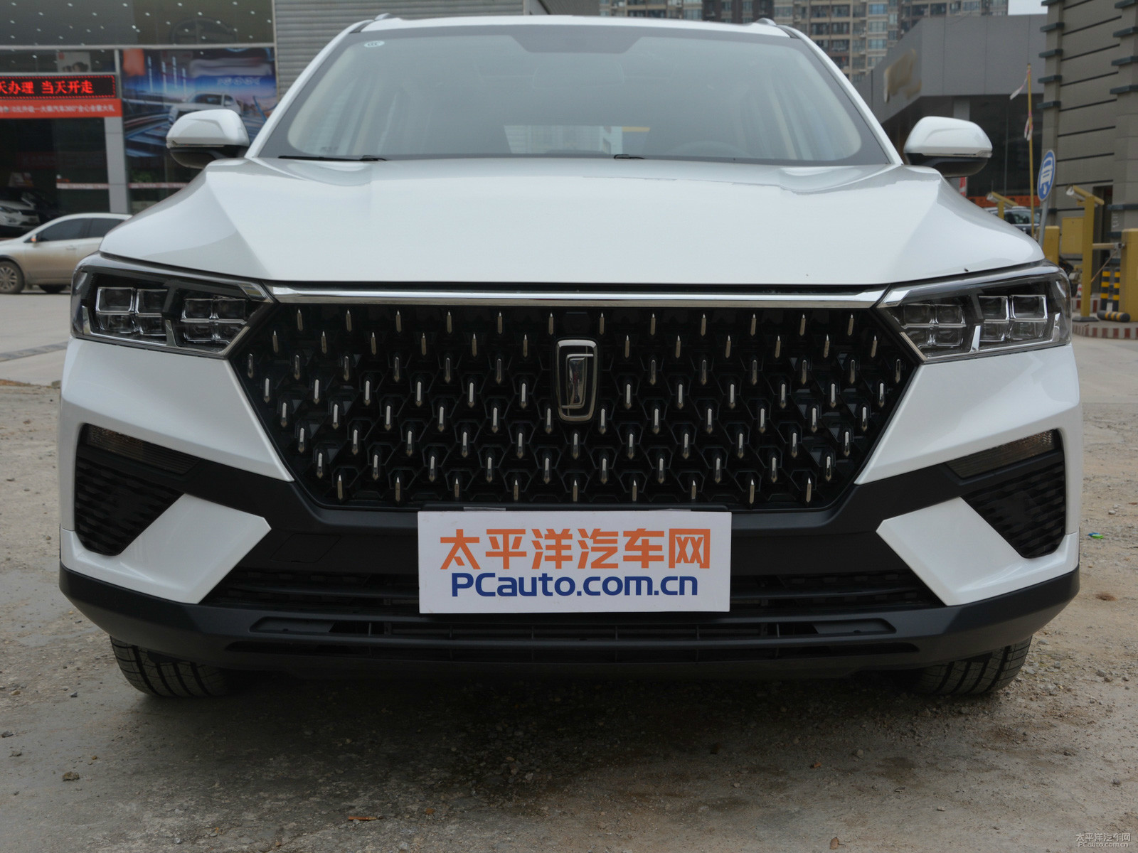 奔騰T77外觀高清大圖